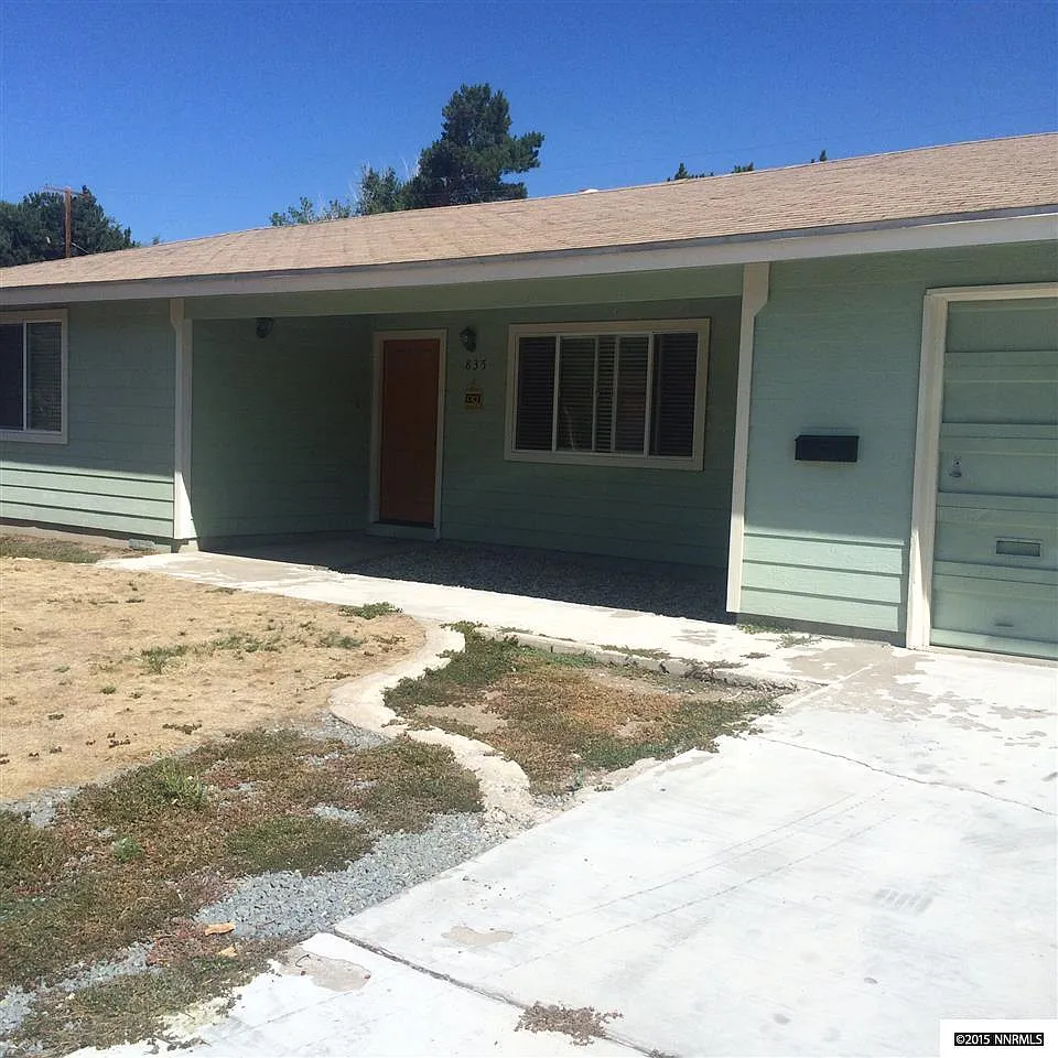 835 Cavanaugh Dr photo 1