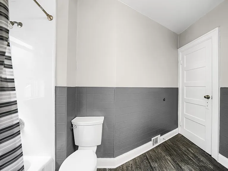 36 Callodine Ave #1 — Photo 4