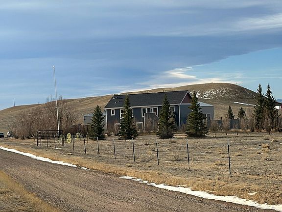 3rd image of 439 Rodeo Hills Ln