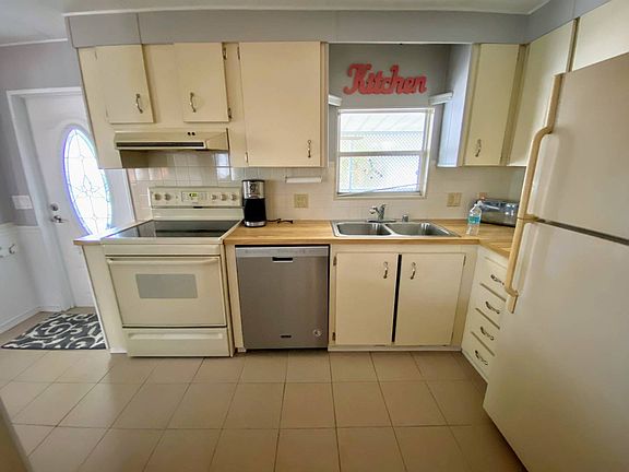4th image of 29 Neiba Ct