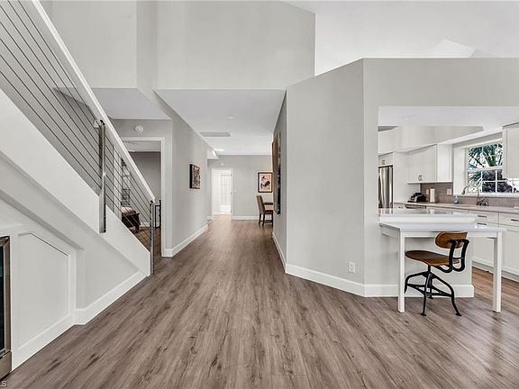 3rd image of 26910 Wedgewood DR #301