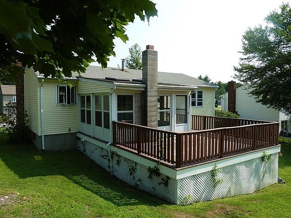 5th image of 26 Deerfield Dr
