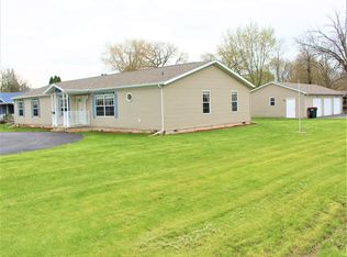130 W Walnut St, Paxton, IL 60957