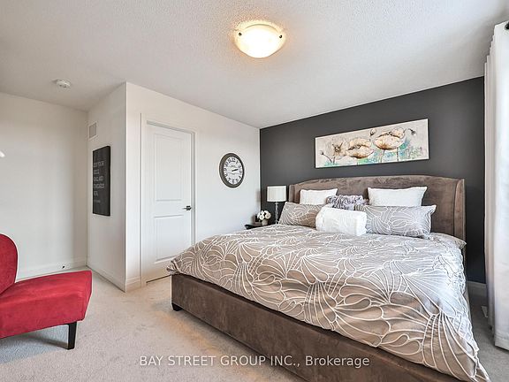5th image of 75 Windtree Way