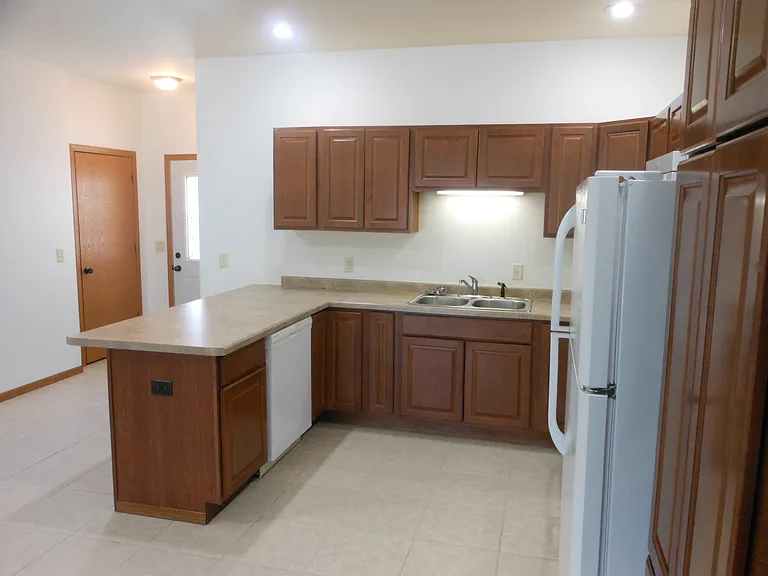 2064 Okray Ave — Photo 5