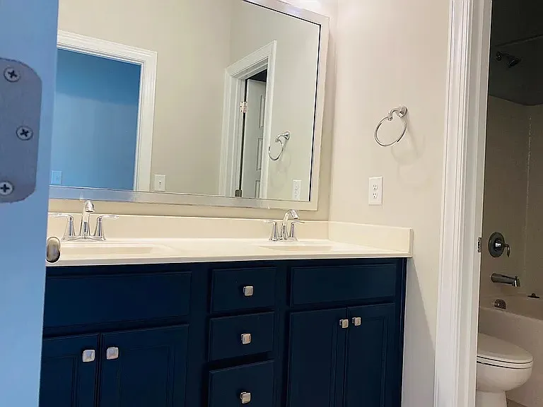 124 Tree Hill Ln #1 — Photo 15