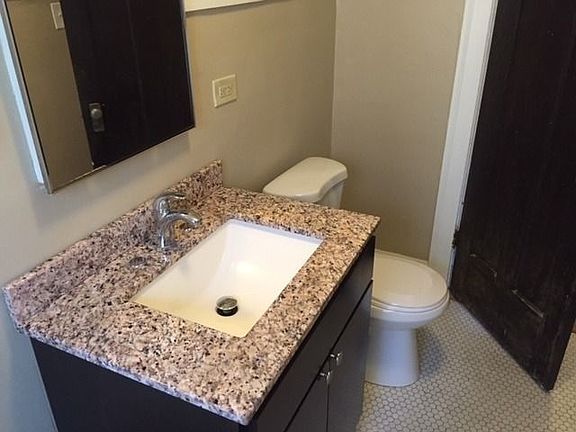 3rd image of 2263 W Eastwood Ave APT 2N