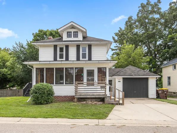 430 Taylor Ct, Ionia, MI 48846