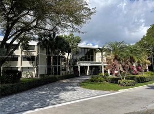 16500 Golf Club Rd APT 101, Fort Lauderdale, FL 33326