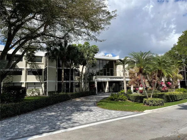 16500 Golf Club Rd APT 101, Fort Lauderdale, FL 33326