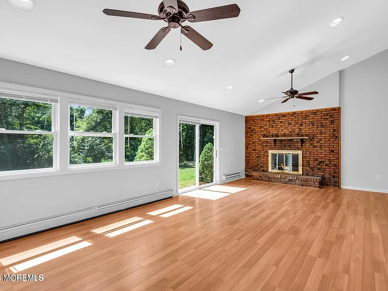 830 Brookside Dr — Photo 8
