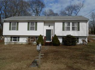 8 C St, Westerly, RI 02891