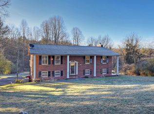 2903 Woodhill Dr, Johnson City, TN 37604