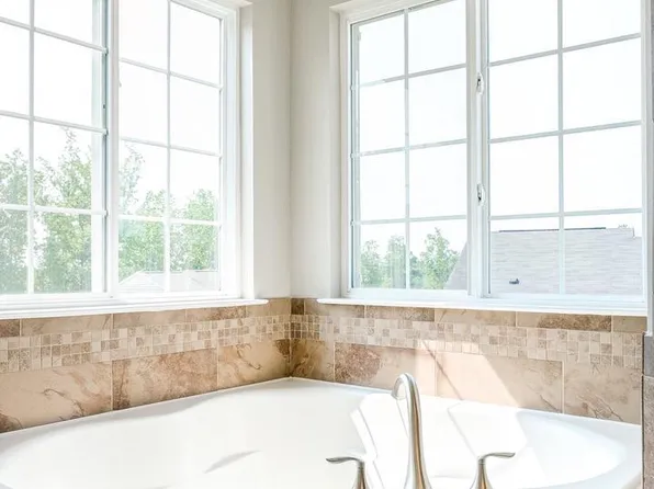 2959 Spotted Eagle Ct, Woodbridge, VA 22191