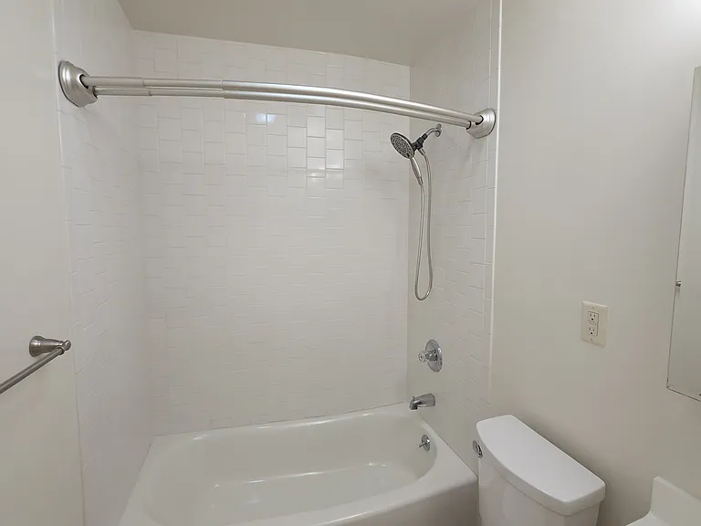 139 2nd St #137 — Photo 7
