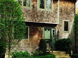 18 Country Way, Dartmouth, MA 02748