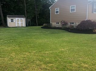 65 Estates Rd, Pine Hill, NJ 08021