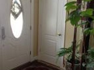 21 Pilot Ln, Staten Island, NY 10309