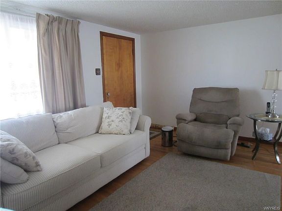 3rd image of 57 Peoria Ave