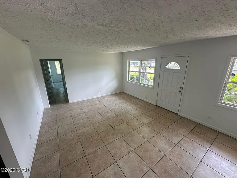 1603 Calhoun Ave — Photo 3