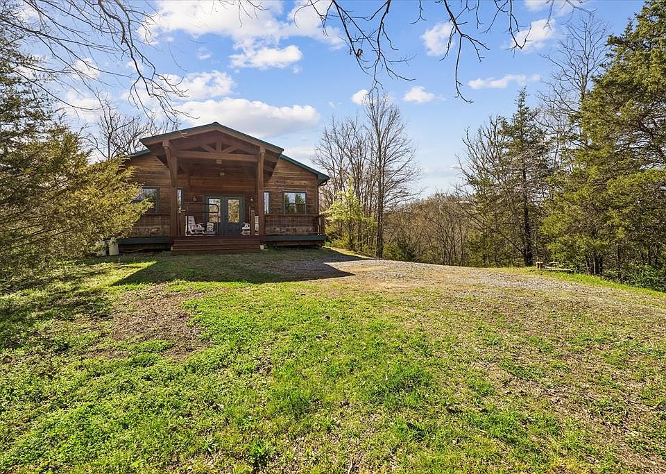 1st image of 2649 Wildwood Rd
