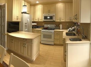 14425 73rd Ave, Flushing, NY 11367