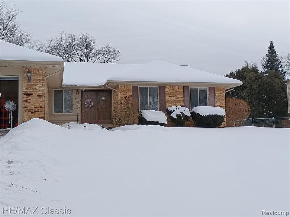 2nd image of 8949 Glasgow Dr