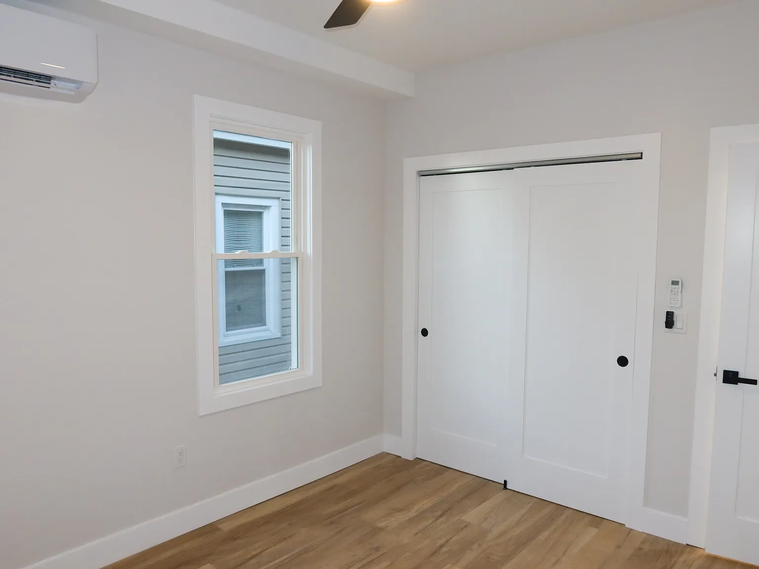 116 Van Riper Ave — Photo 4