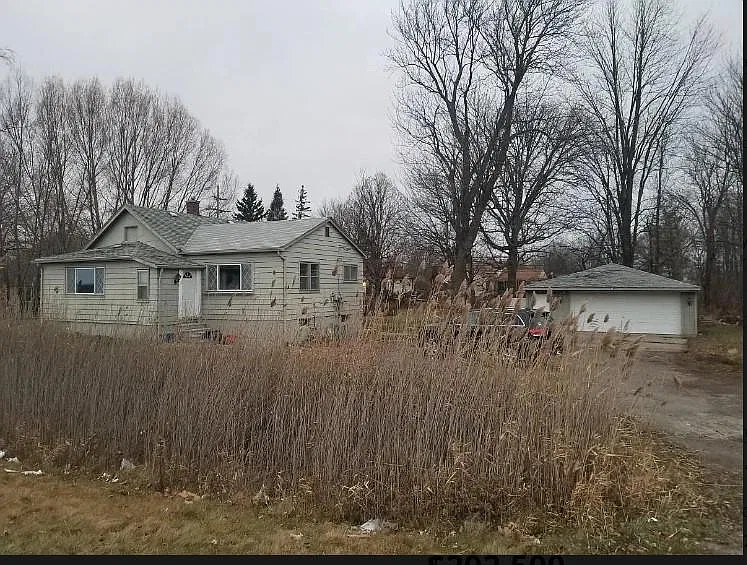 3 bed, 1020 sqft, $1,250 — Photo 1
