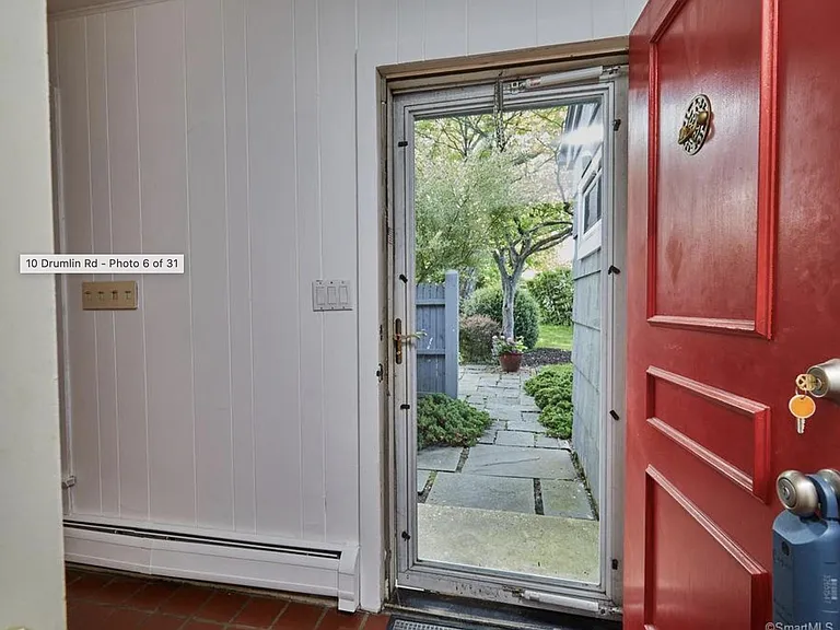 10 Drumlin Rd — Photo 25