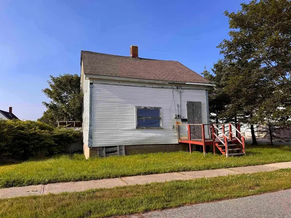 12 Butler St, Yarmouth, NS B5A 3Y8