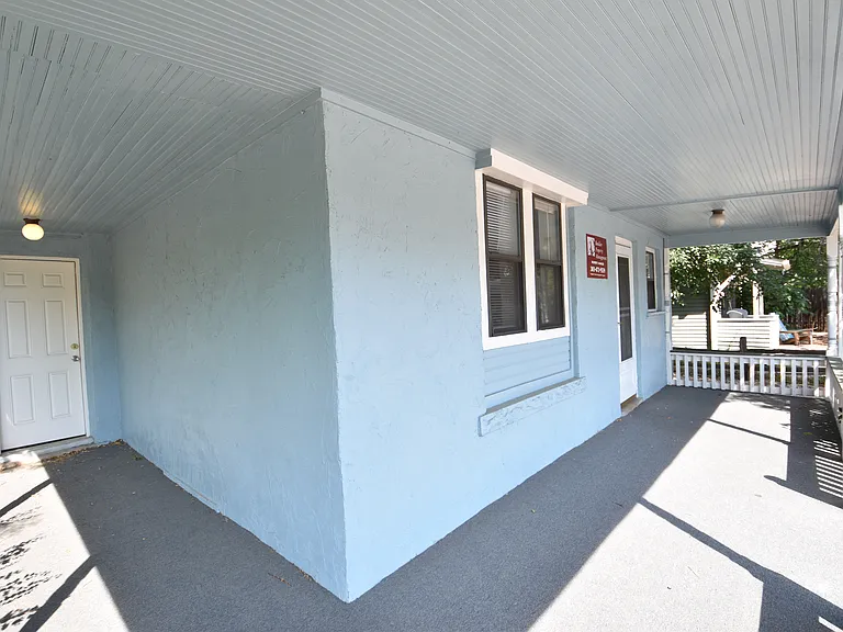 2927 Broadway St #2 — Photo 4