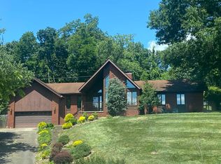 45 Plum Tree Ln, Huntington, WV 25701