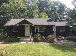211 Canadawa Ln, Highland Lakes, NJ 07422