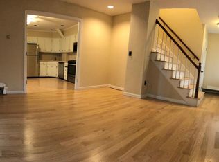 31 Dedham St APT A, Wrentham, MA 02093