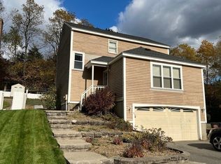 3 Valleyview Ct, Fitchburg, MA 01420
