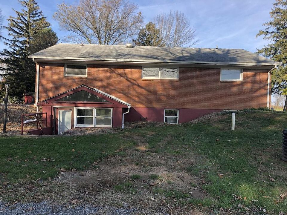 2nd image of 1026 E Governor Rd