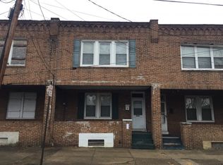 1608 Pershing St, Camden, NJ 08104