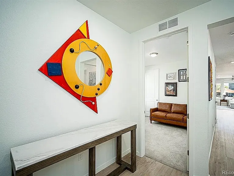 3 bed, 1760 sqft, $2,870 — Photo 4