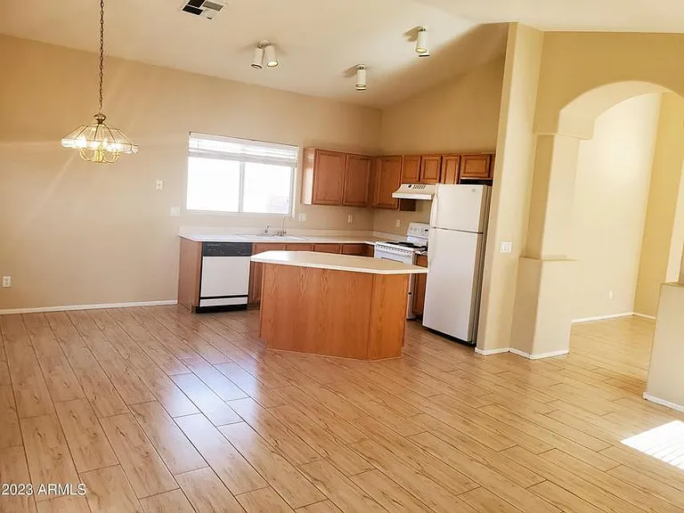 4739 E Desert Wind Dr — Photo 5