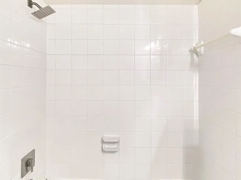 54 Alderon Woods Pl — Photo 40