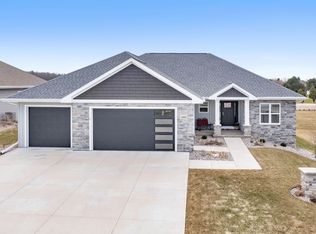 3492 Mayapple Dr, Green Bay, WI 54311