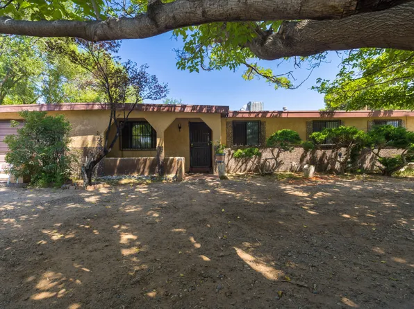 2249 Raymac Rd SW, Albuquerque, NM 87105