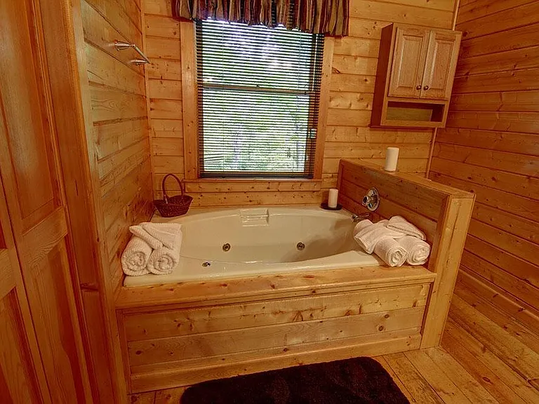 1822 Hidden Lake Dr — Photo 11