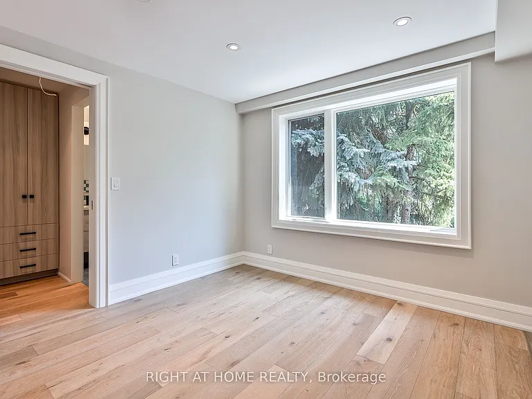 232 Willard Ave — Photo 20