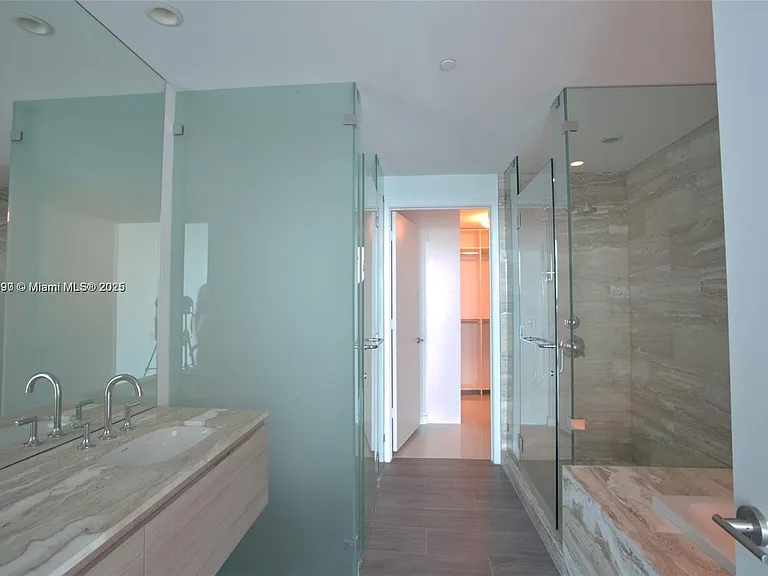 2902 NE 7th Ave — Photo 5