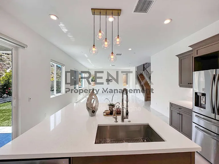 19206 Blackthorn Dr — Photo 11