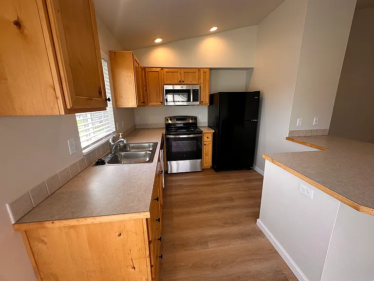 2105 E White Oak Ct #201 — Photo 26