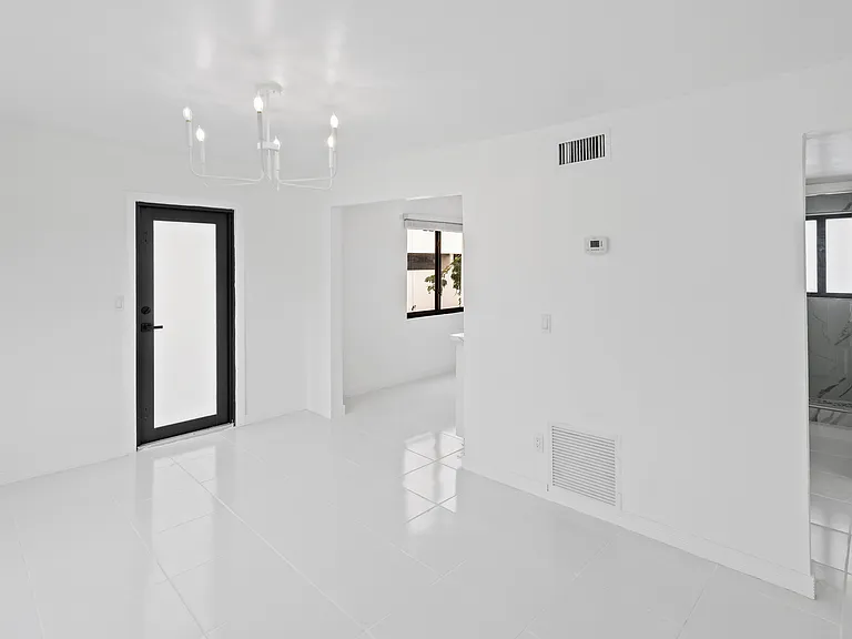 2222 SW 5th St #B — Photo 6