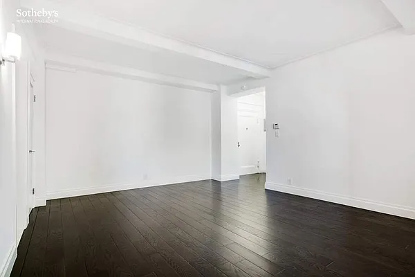 Rented by Sotheby's International Realty | media 12